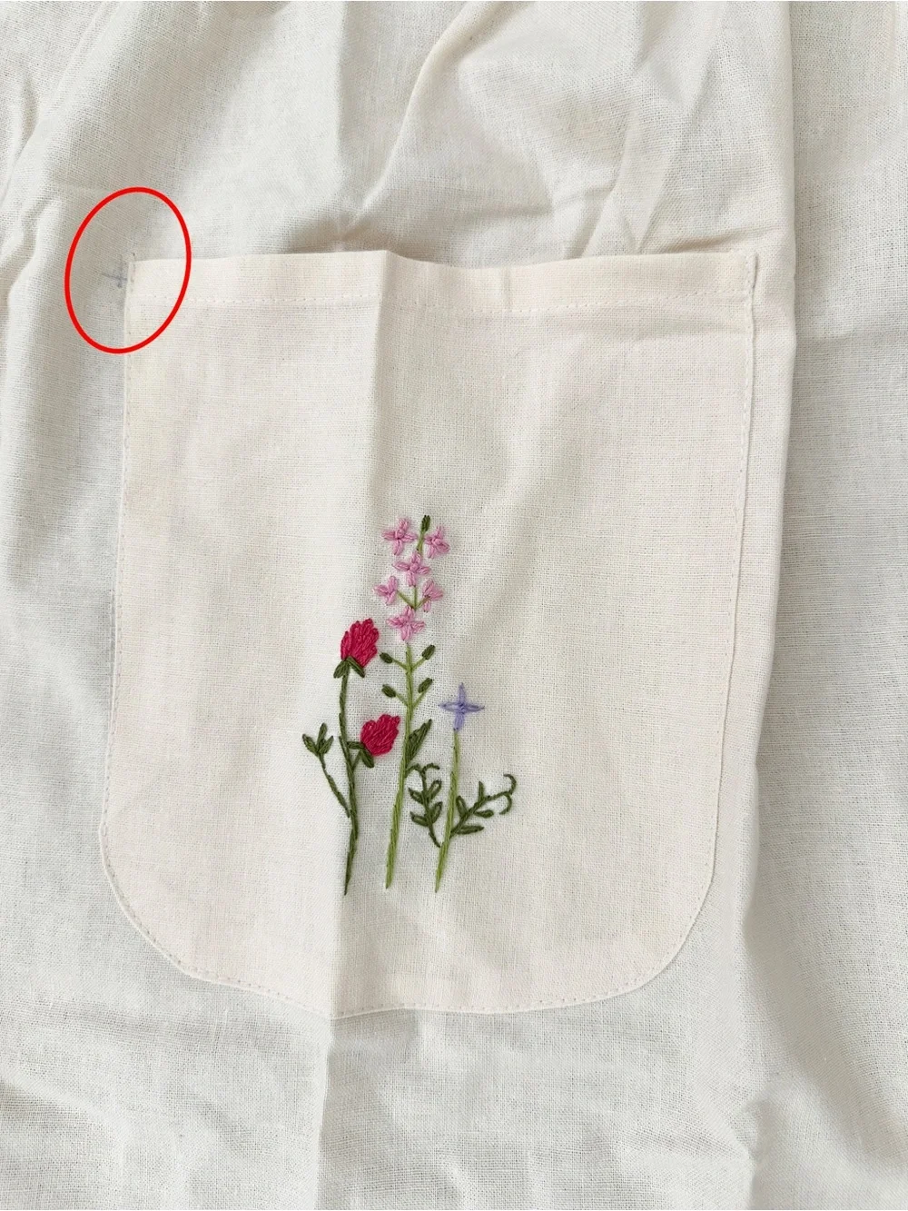Floral Hand-Embroidered Cream Apron With Wildflower Garden / Bee Motif